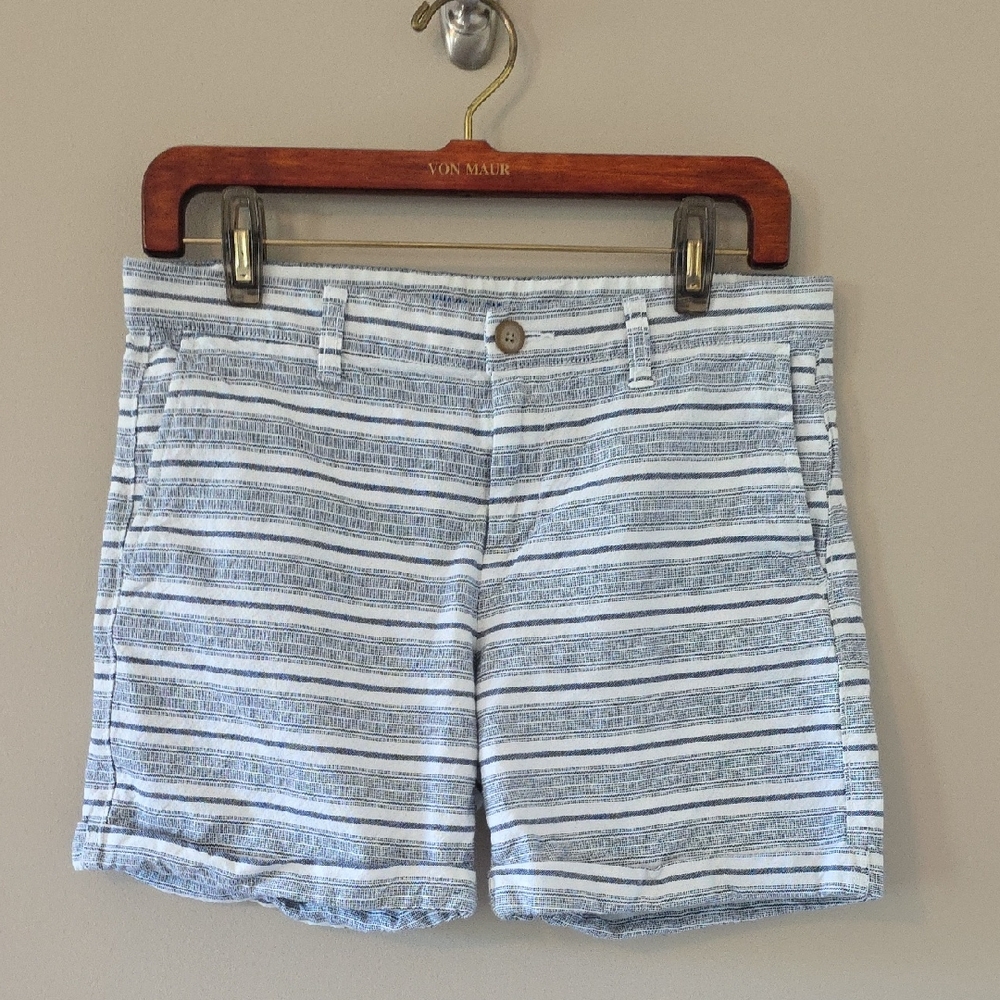 GAP Women's Blue and White Striped Shorts